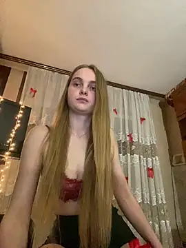 LunaVey élő XXX-chatje