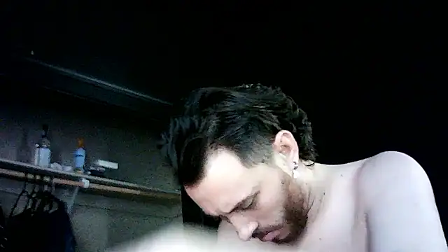 Chat XXX ao vivo de Mikecloudyhawk