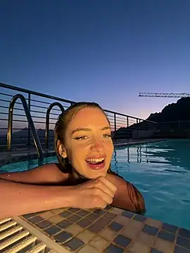 EvieEvans' Live XXX Chat