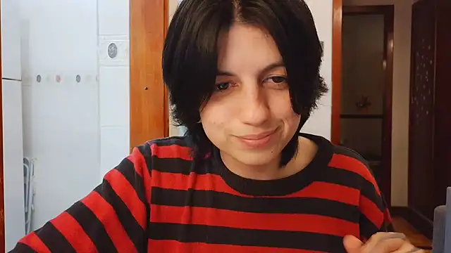 Chat +18 de kyslrana ao vivo