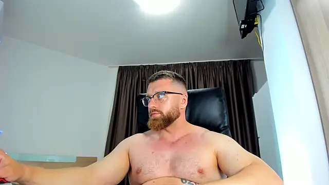 Findom_guy élő XXX-chatje