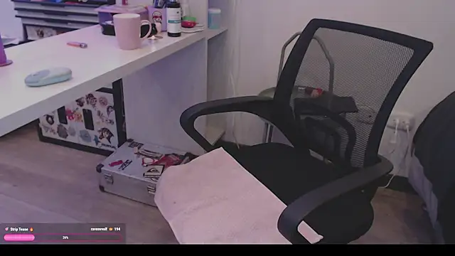 aleksanoir's Live XXX Chat