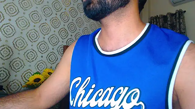 Chat +18 de cutebeardi ao vivo