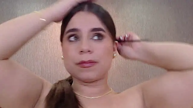 Živý XXX chat ThaniaJones