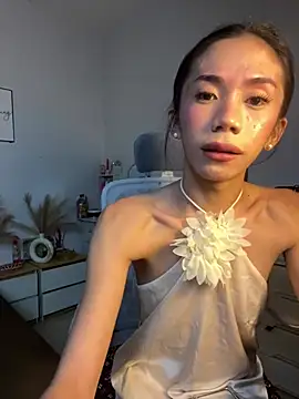 CassandraLovve XXX чат на живо