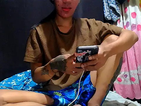 AwesomeMistress_Bigcock Live XXX-Chat