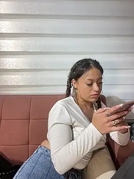Diosa_Pinkk's Live XXX Chat
