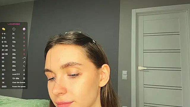 XXX chat uživo modela Veluxe