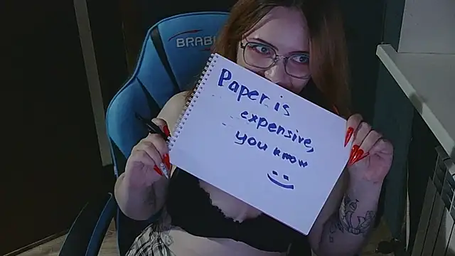 Chat XXX en directo de EnsuingPetal