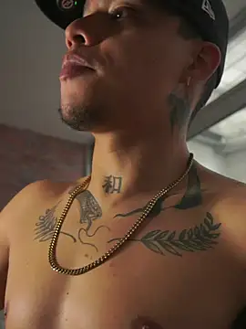 AlphaMasterXxx Live XXX-chat