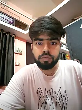 Chat +18 de soniriyaa010101 ao vivo