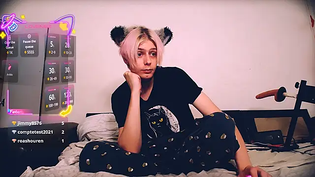 Chat XXX en directo de Littlepinkcat