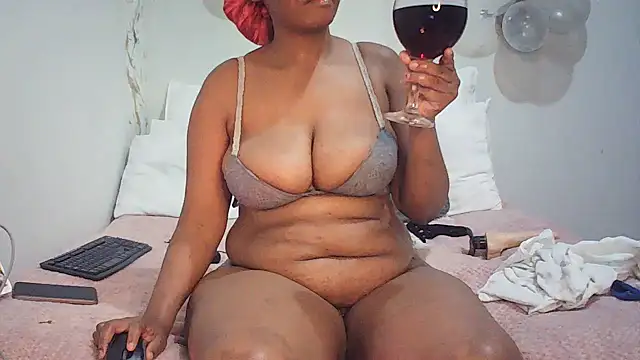 xxBoobieGal 即時 XXX 聊天