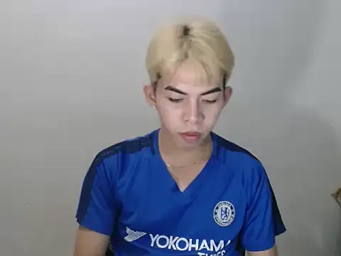 Urhotsilverboy's Live XXX Chat
