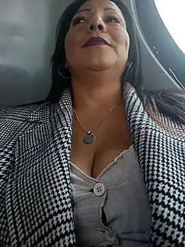Chat +18 de misshot_02 ao vivo