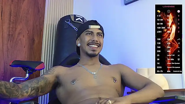 Latinmoster_boss' Live XXX Chat