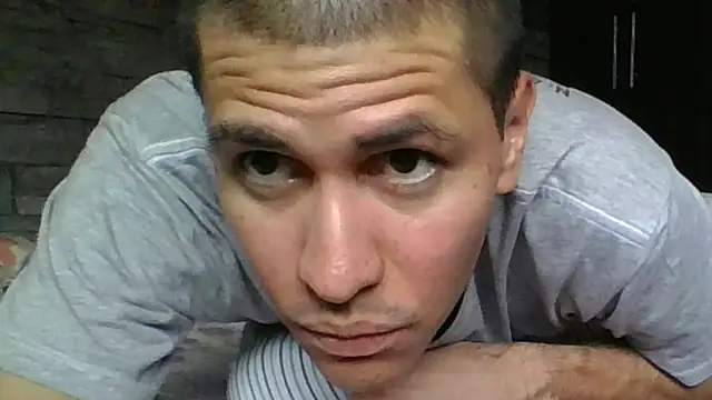 Chat +18 de Sexylatin64 ao vivo
