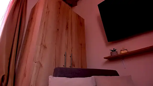 Chat +18 de sofiaVelez01 ao vivo