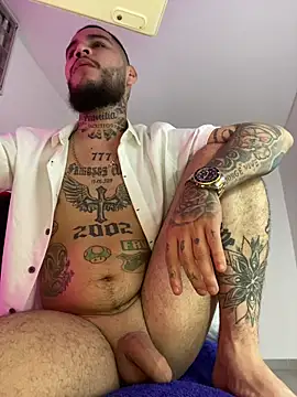 king_of_desire's Live XXX Chat