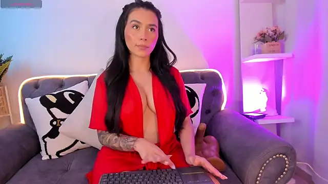 XXX chat uživo modela EllieMitchell