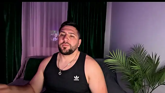 Gold_Alpha_Boy Adlı Modelin Canlı XXX Sohbeti