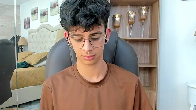 Ibratxandy Chat XXX in diretta