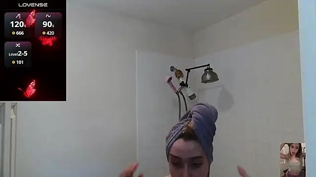 Blondiewithanass Live XXX-chat