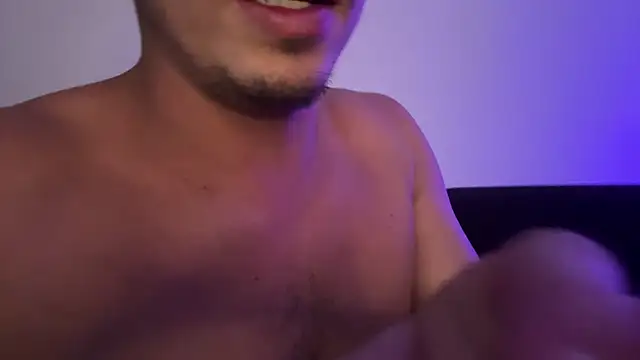 XXX chat uživo modela andyzuzka