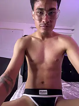 Chat XXX en directo de TavoHot_