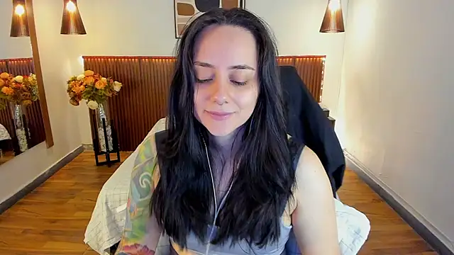 KatherineBond লাইভ XXX চ্যাট