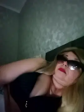Vita72219's Live XXX Chat