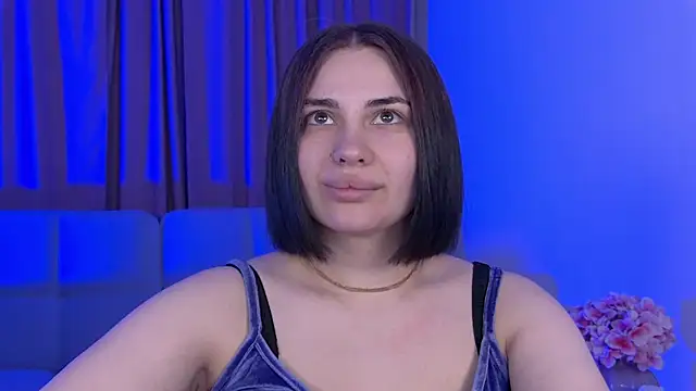 AdrianaToress Adlı Modelin Canlı XXX Sohbeti