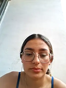 Chat XXX en directo de Ary-18