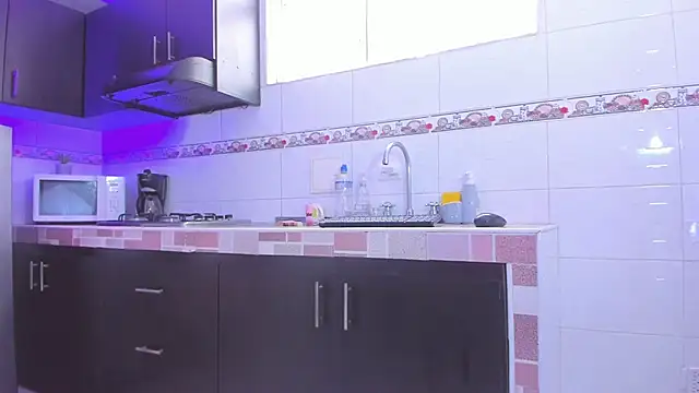 دردشة Emma-evans الجنسية المباشرة