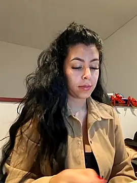 Luianna Live XXX-chat