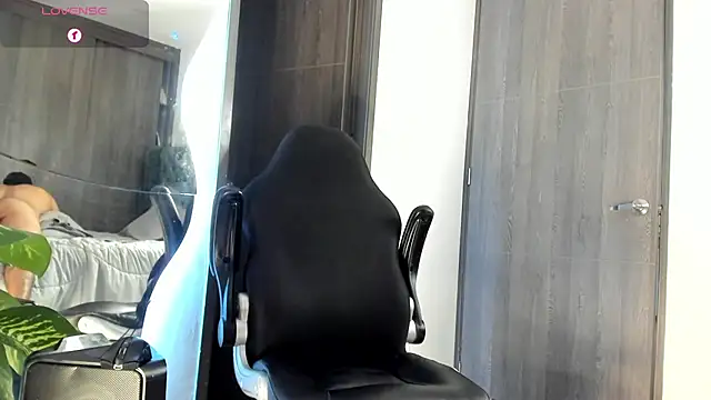 Онлайн чат XXX Dimitri_Bass