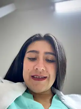 Chat XXX en directo de CAROLINE__07