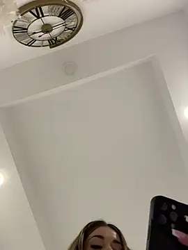 IsabellaEtthan Adlı Modelin Canlı XXX Sohbeti