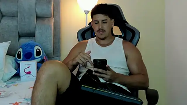 Chat XXX Live victor_vixen