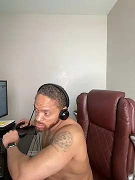Fathero1time Live XXX Chat