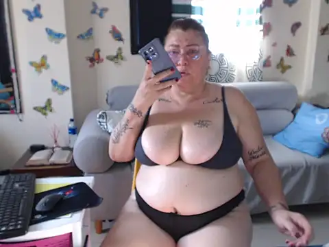 Olgahunder Chat XXX in diretta