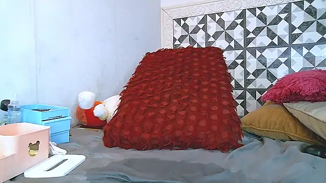 Chat +18 de coffeandmilk1 ao vivo