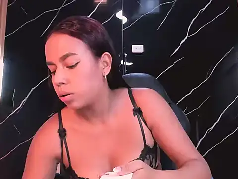 Czat XXX na żywo – Coleth_Foster