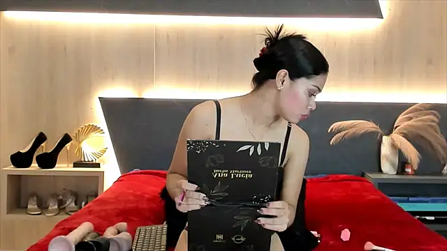 LorenaVarga – Naživo XXX chat