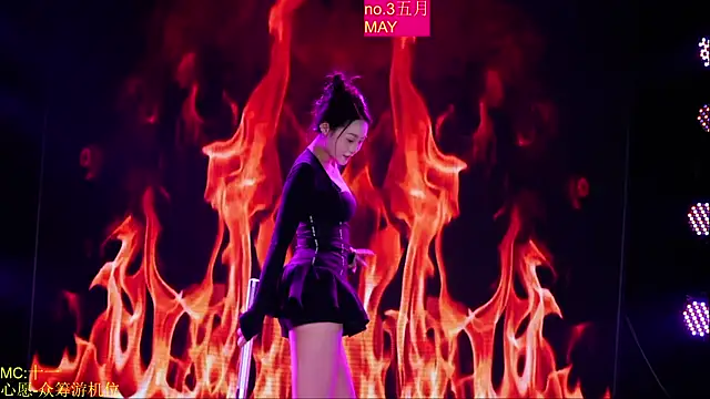 Red-666 Live XXX-Chat