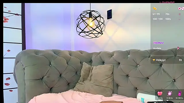 Violette_Noir Chat XXX in diretta