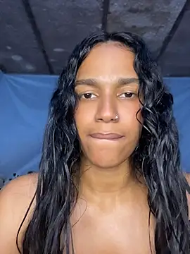 Chat XXX ao vivo de FlorSalvaje_