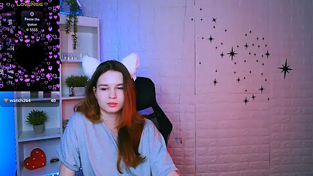 angie_foxy1's Live XXX Chat