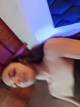 uncontrolled_fire Live XXX-chat