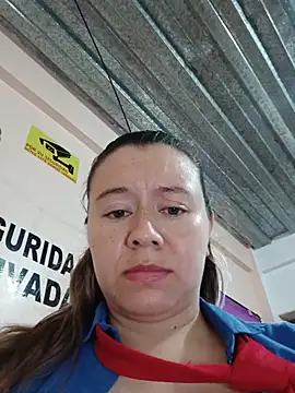 Chat XXX en directo de Hannah-colx